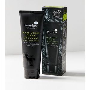 PureHeals - Pore Black Charcoal Cleansing Foam
